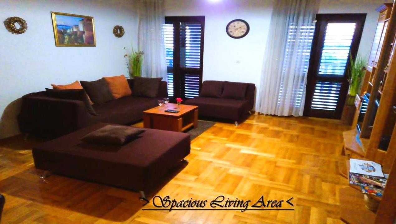 House White Stone Split Διαμέρισμα Ποντστράνα Δωμάτιο φωτογραφία