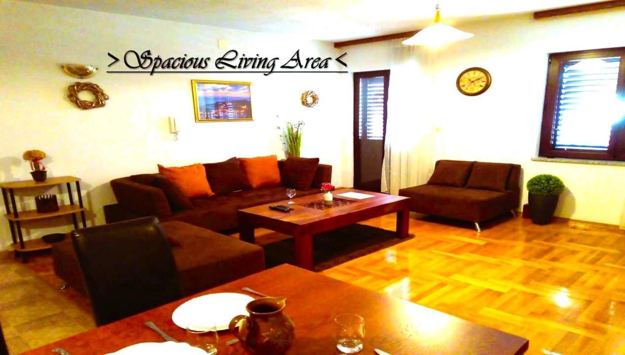 House White Stone Split Διαμέρισμα Ποντστράνα Δωμάτιο φωτογραφία