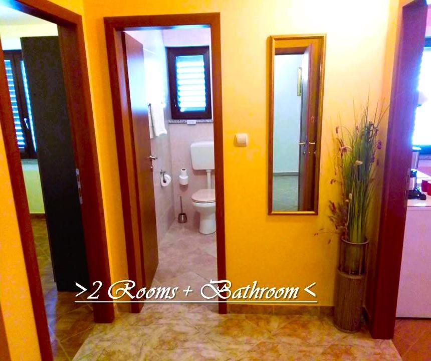 House White Stone Split Διαμέρισμα Ποντστράνα Δωμάτιο φωτογραφία